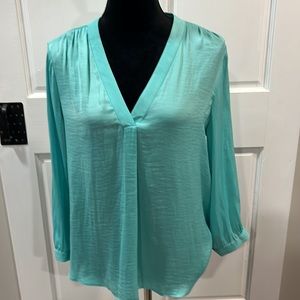 Vince Camuto Aqua V-Neck Long Sleeve Silky Blouse